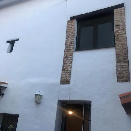 Вилла Acogedora Casa De Pueblo Con Piscina Фуэнтеэридос Экстерьер фото