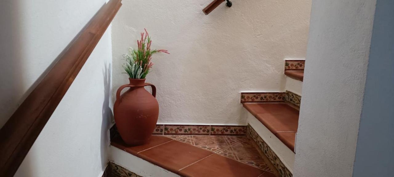 Вилла Acogedora Casa De Pueblo Con Piscina Фуэнтеэридос Экстерьер фото