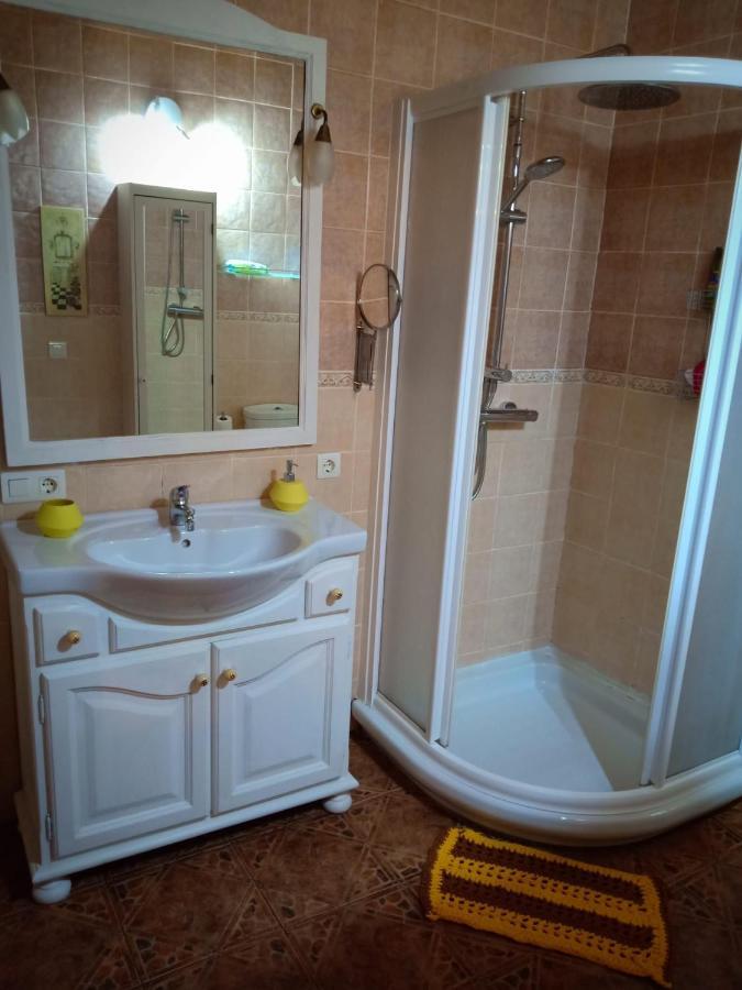 Вилла Acogedora Casa De Pueblo Con Piscina Фуэнтеэридос Экстерьер фото